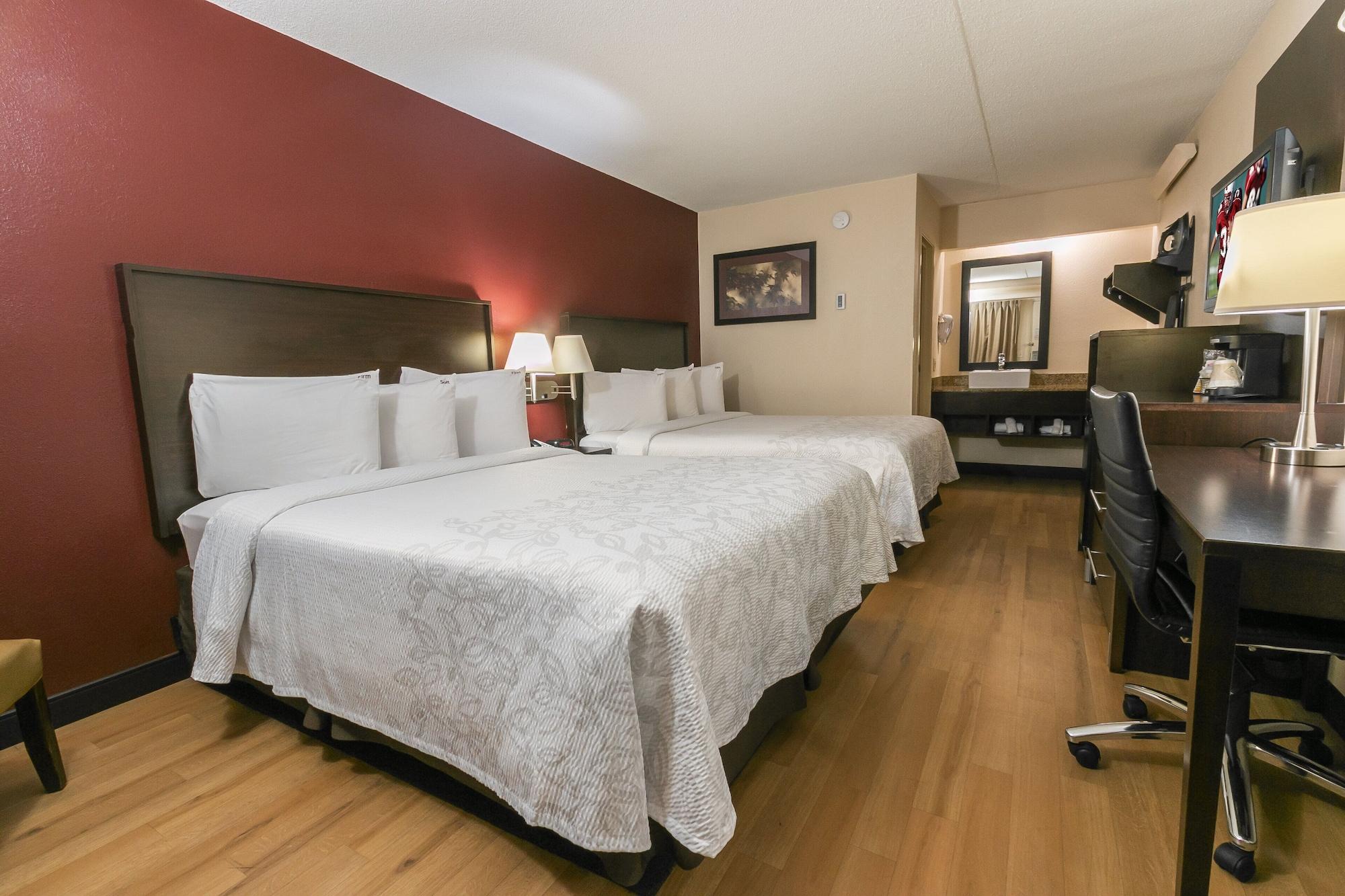 Red Roof Inn Plus+ Birmingham East - Irondale/Airport Extérieur photo