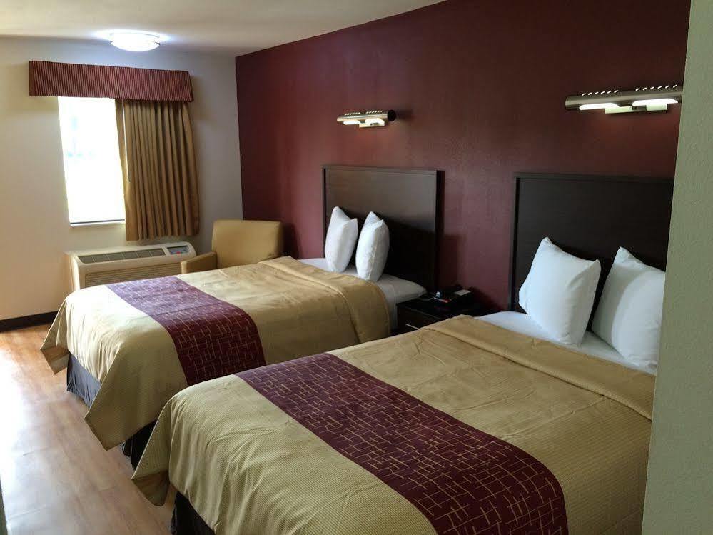 Red Roof Inn Plus+ Birmingham East - Irondale/Airport Extérieur photo