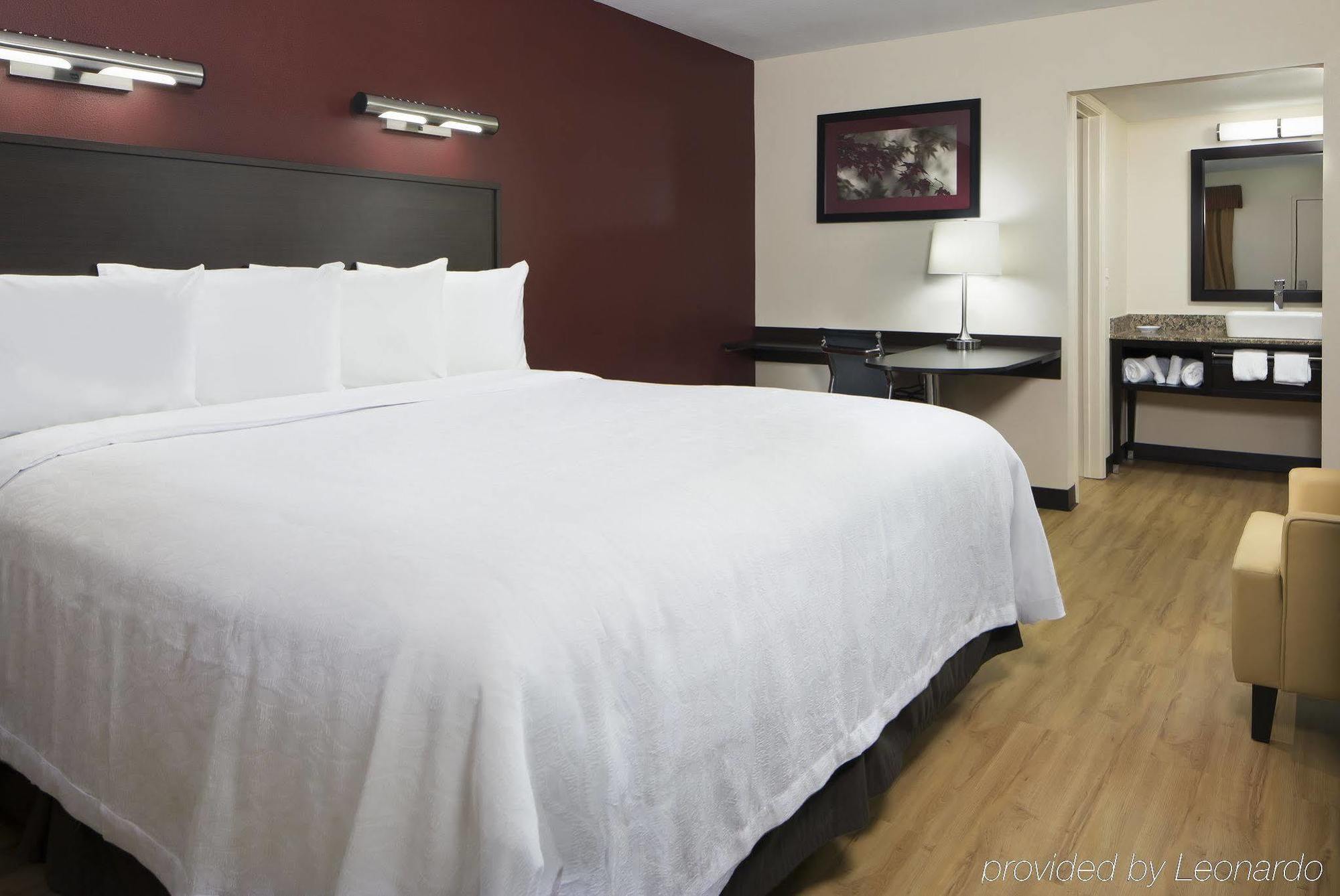 Red Roof Inn Plus+ Birmingham East - Irondale/Airport Extérieur photo