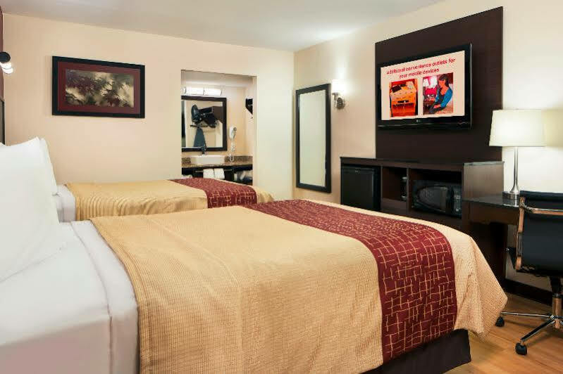 Red Roof Inn Plus+ Birmingham East - Irondale/Airport Extérieur photo
