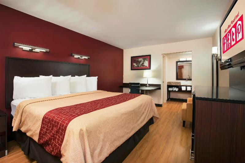 Red Roof Inn Plus+ Birmingham East - Irondale/Airport Extérieur photo
